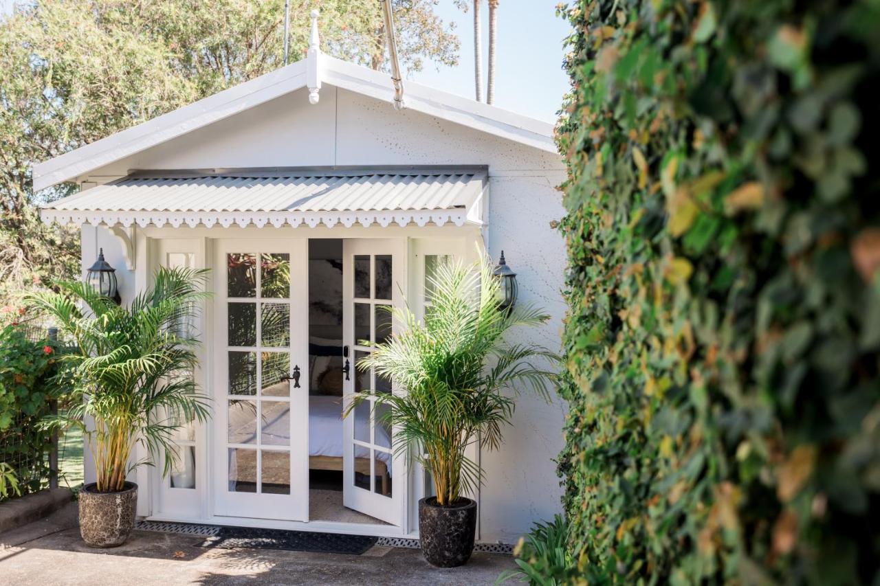 Studio 26: Central, Hampton'S Poolside Hideaway Coffs Harbour Exteriör bild