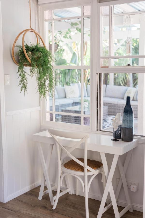 Studio 26: Central, Hampton'S Poolside Hideaway Coffs Harbour Exteriör bild