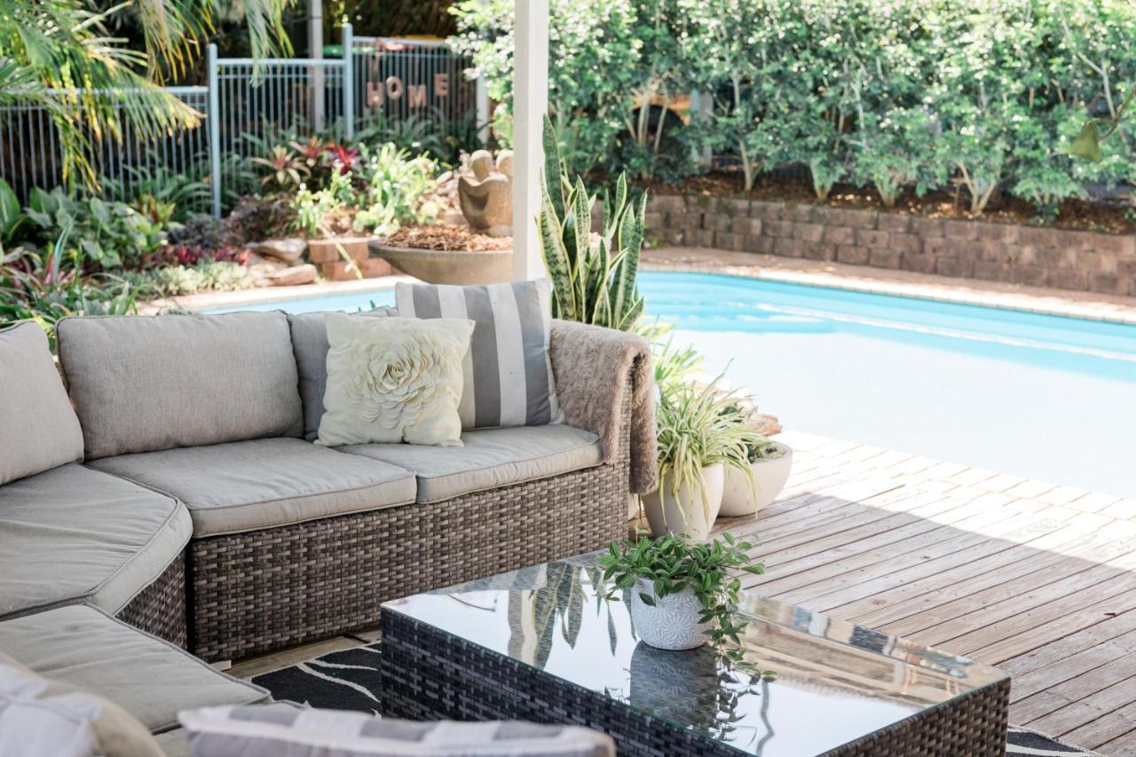Studio 26: Central, Hampton'S Poolside Hideaway Coffs Harbour Exteriör bild