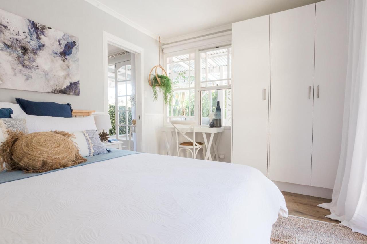 Studio 26: Central, Hampton'S Poolside Hideaway Coffs Harbour Exteriör bild
